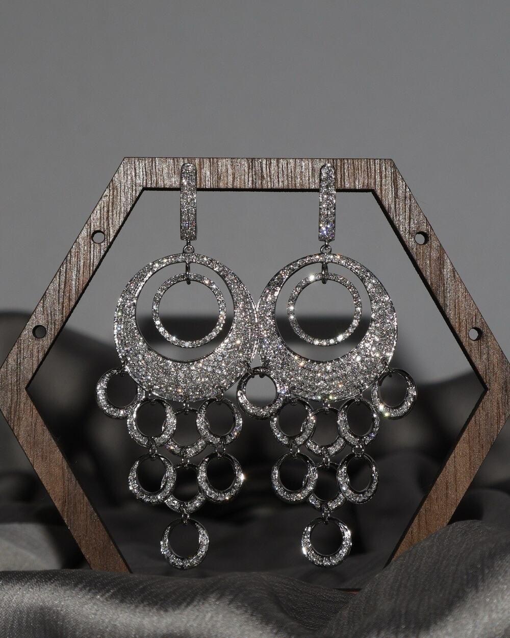 Sonia Bitton 18k White Gold Diamond Earrings 20.66G / 2.7in / 4.2 tcw